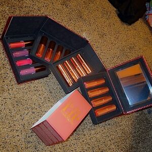 NWT 16 PC LIP WARDROBE FROM MACYS